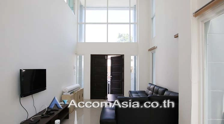  1  3 br Townhouse for rent and sale in sukhumvit ,Bangkok BTS Ekkamai 13000272