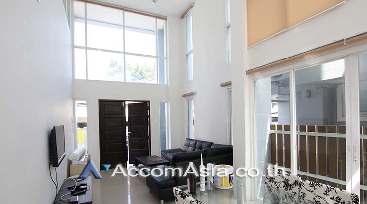 4  3 br Townhouse for rent and sale in sukhumvit ,Bangkok BTS Ekkamai 13000272