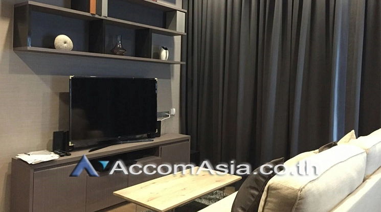  1 Bedroom  Condominium For Rent & Sale in Silom, Bangkok  near BTS Surasak (13000278)