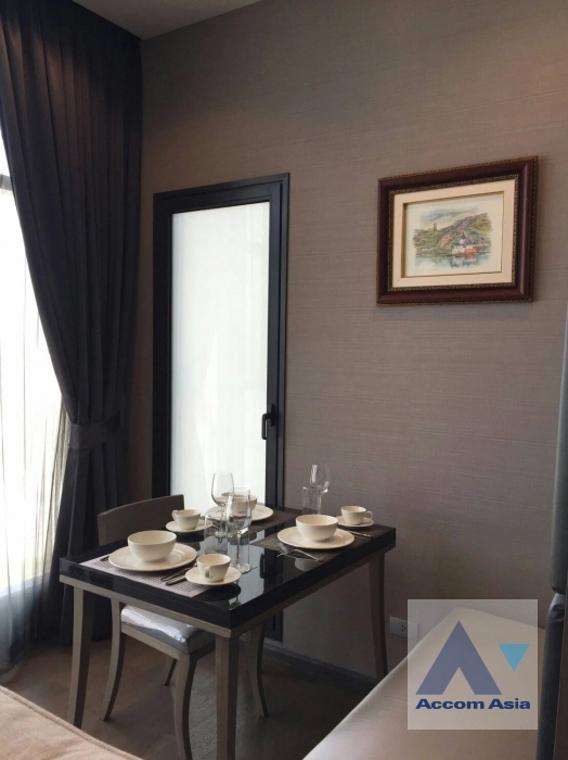  1 Bedroom  Condominium For Rent & Sale in Silom, Bangkok  near BTS Surasak (13000278)