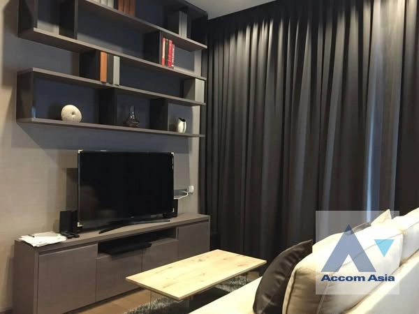  1 Bedroom  Condominium For Rent & Sale in Silom, Bangkok  near BTS Surasak (13000278)