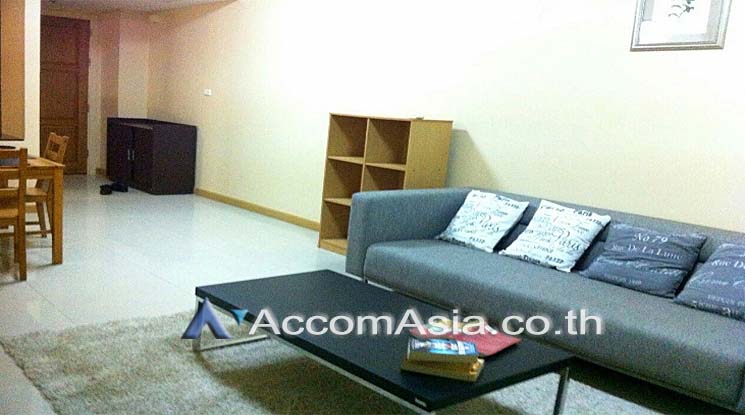  2 Bedrooms  Condominium For Rent in Sukhumvit, Bangkok  near MRT Phetchaburi (13000288)