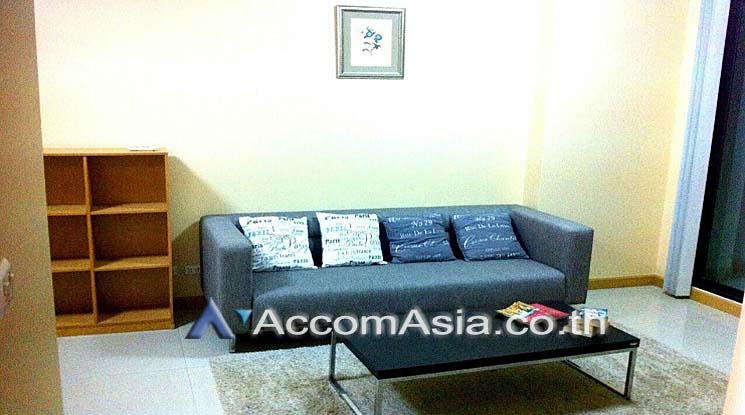  2 Bedrooms  Condominium For Rent in Sukhumvit, Bangkok  near MRT Phetchaburi (13000288)