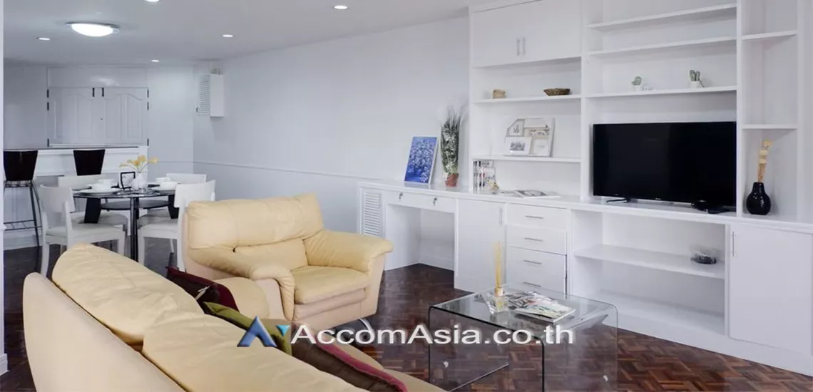  2 Bedrooms  Condominium For Rent in Sukhumvit, Bangkok  near BTS Ekkamai (13000290)