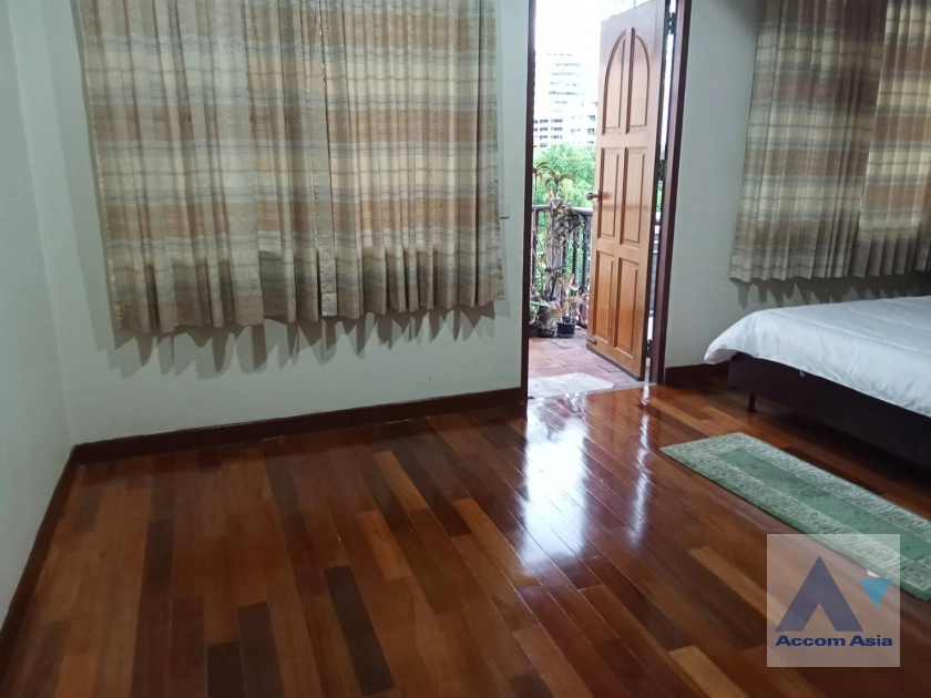 9  2 br Apartment For Rent in Sathorn ,Bangkok BTS Chong Nonsi - MRT Lumphini at The Cozy Space 13000303