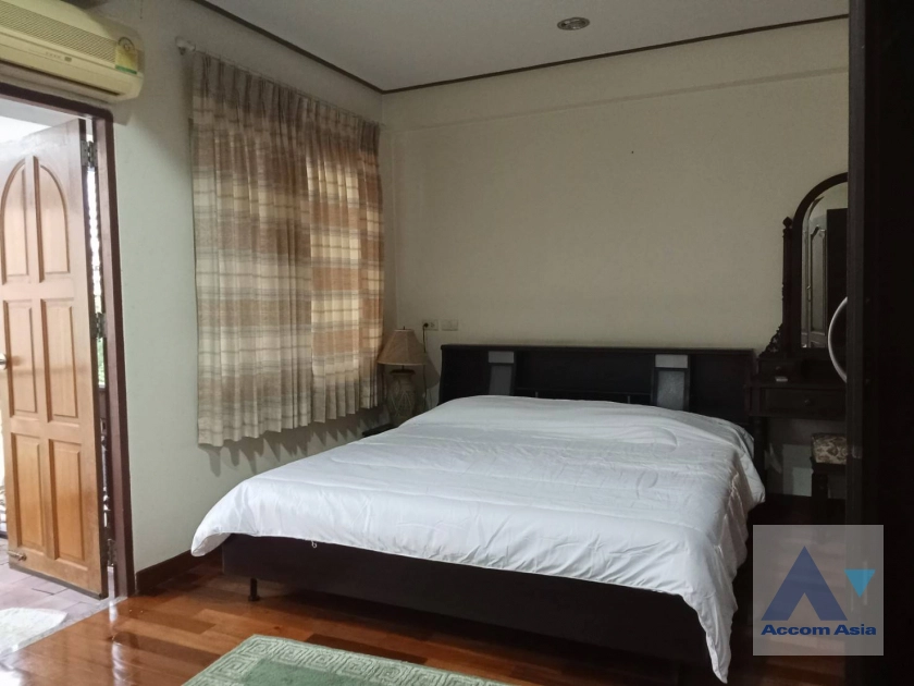 7  2 br Apartment For Rent in Sathorn ,Bangkok BTS Chong Nonsi - MRT Lumphini at The Cozy Space 13000303