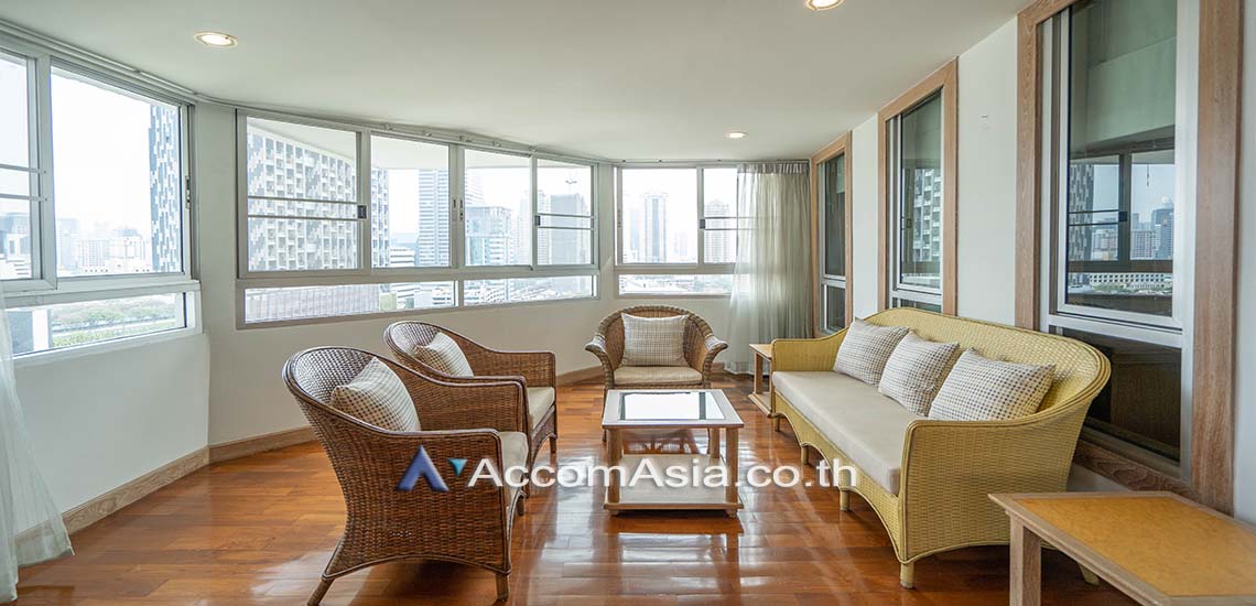 Double High Ceiling, Duplex Condo, Penthouse apartment for rent in Sathorn at Thai Colonial Style, Bangkok Code 13000361