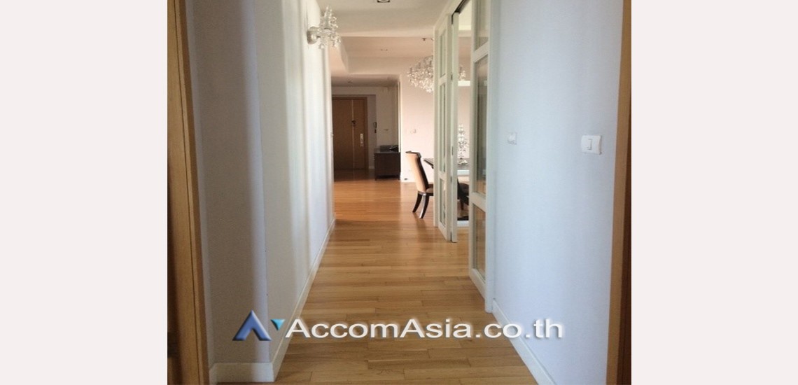  2 Bedrooms  Condominium For Rent in Sukhumvit, Bangkok  near BTS Asok - MRT Sukhumvit (13000428)