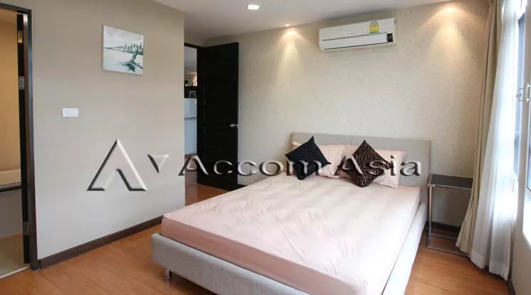  2 Bedrooms  Condominium For Rent in Sukhumvit, Bangkok  near BTS Phrom Phong (13000438)