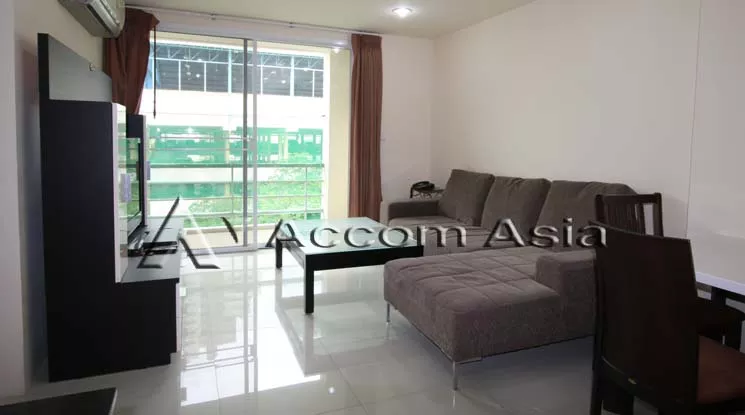  2 Bedrooms  Condominium For Rent in Sukhumvit, Bangkok  near BTS Phrom Phong (13000439)