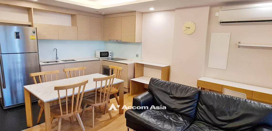  2 Bedrooms  Condominium For Rent in Sukhumvit, Bangkok  near BTS Thong Lo (13000445)