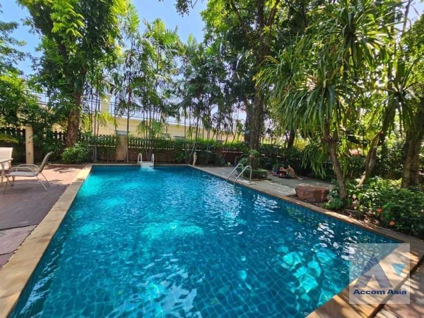 Private Swimming Pool |  5 Bedrooms  House For Rent & Sale in Bangna, Bangkok  near BTS Bearing (13000493)