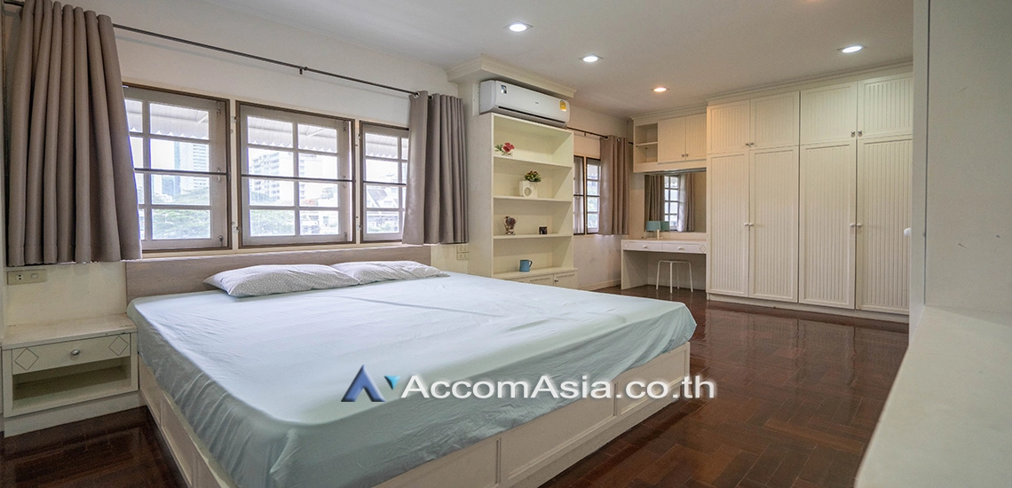 6  4 br Townhouse For Rent in Sukhumvit ,Bangkok BTS Phrom Phong 13000502