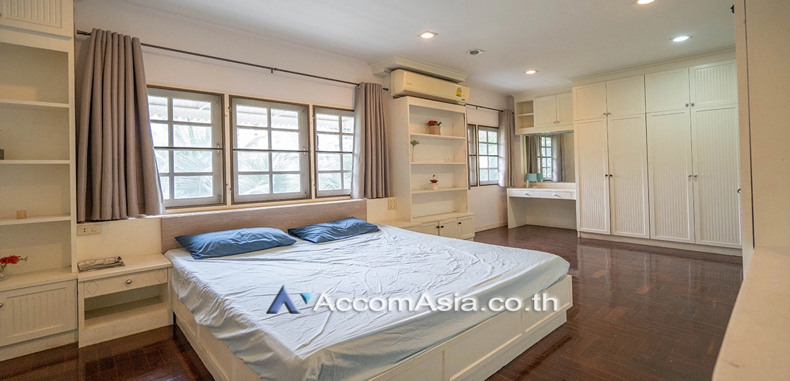 5  4 br Townhouse For Rent in Sukhumvit ,Bangkok BTS Phrom Phong 13000502