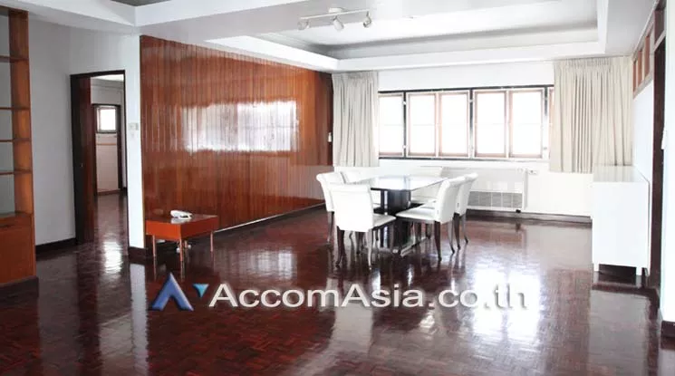  3 Bedrooms  Apartment For Rent in Sukhumvit, Bangkok  near BTS Nana - MRT Sukhumvit (13000504)