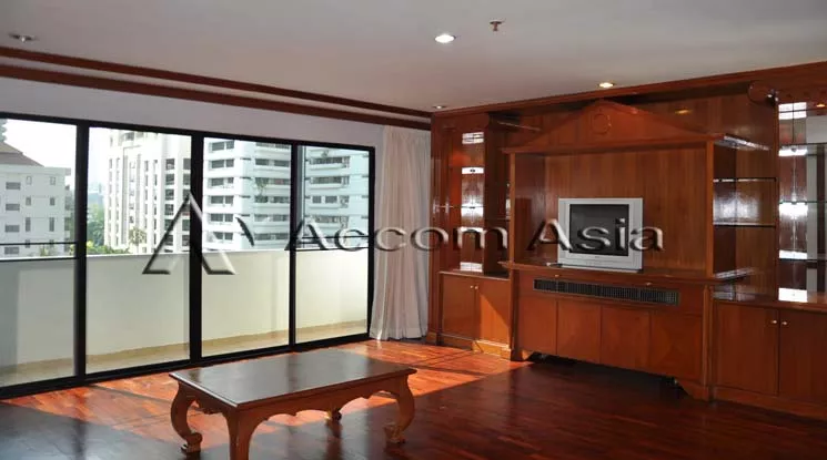  2 Bedrooms  Apartment For Rent in Sukhumvit, Bangkok  near BTS Nana - MRT Sukhumvit (13000582)