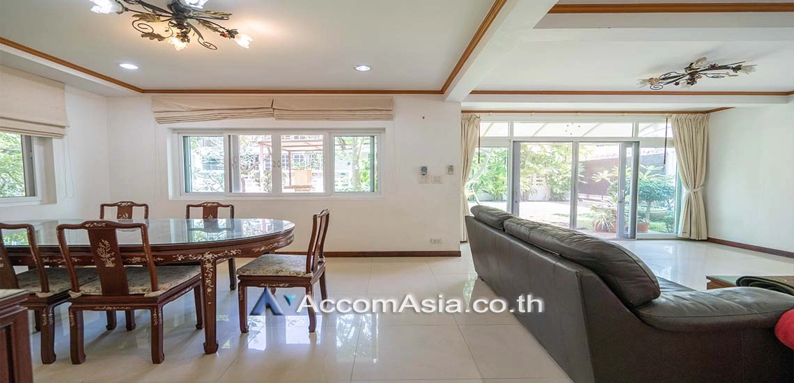Home Office, Pet friendly |  3 Bedrooms  House For Rent in Sukhumvit, Bangkok  near BTS Phra khanong (13000588)