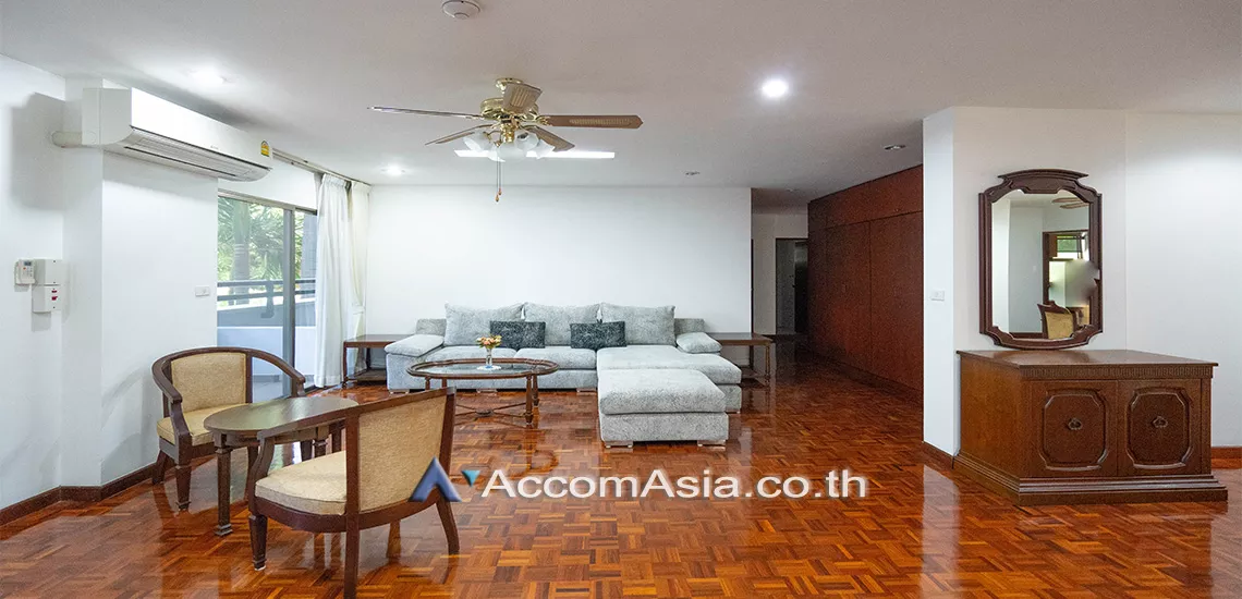 Pet friendly |  3 Bedrooms  Apartment For Rent in Sukhumvit, Bangkok  near BTS Phrom Phong (13000654)