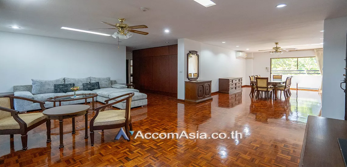 Pet friendly |  3 Bedrooms  Apartment For Rent in Sukhumvit, Bangkok  near BTS Phrom Phong (13000654)