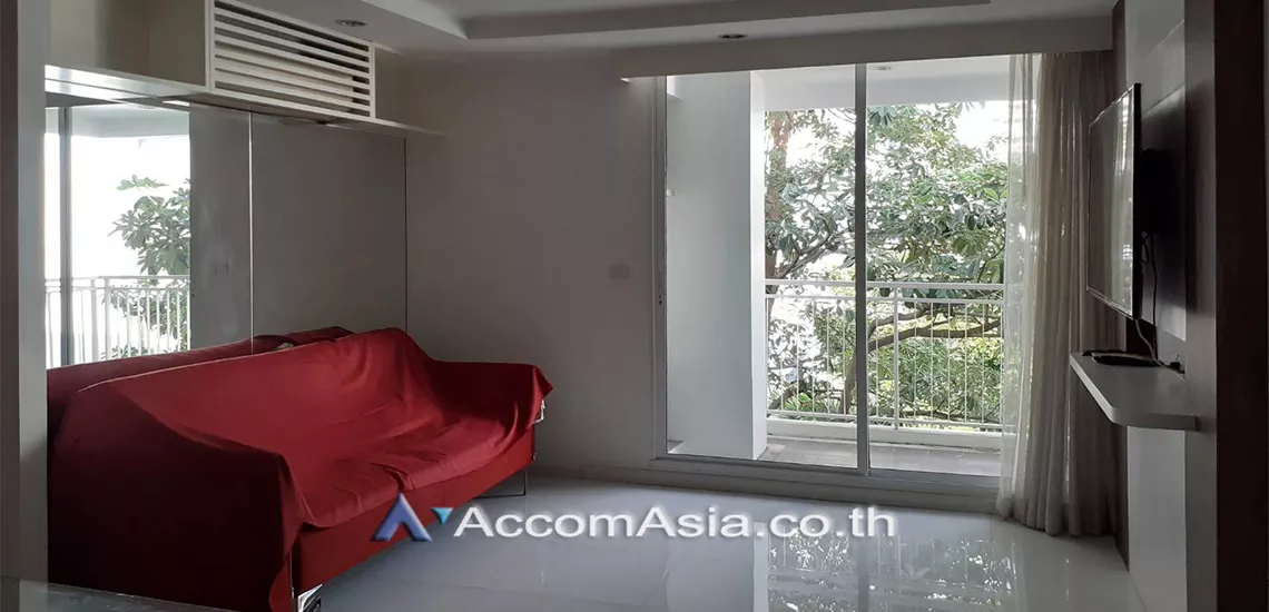  3 Bedrooms  Condominium For Rent in Sukhumvit, Bangkok  near BTS Nana (13000700)