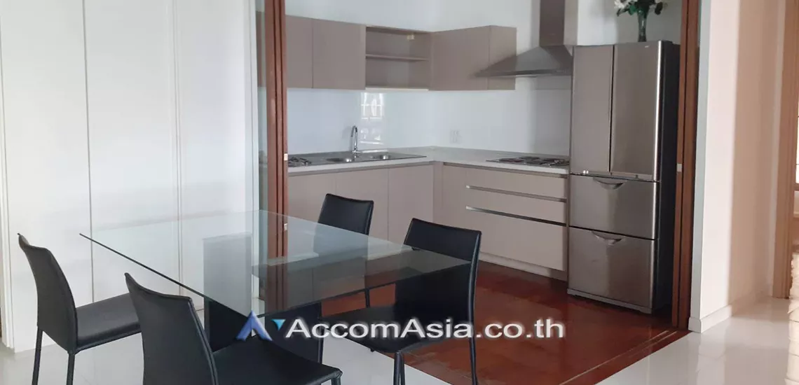  3 Bedrooms  Condominium For Rent in Sukhumvit, Bangkok  near BTS Nana (13000700)