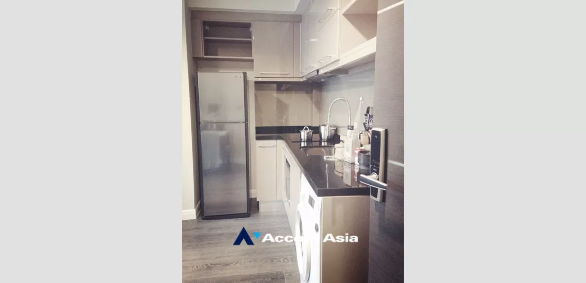  1 Bedroom  Condominium For Rent in Sukhumvit, Bangkok  near BTS Thong Lo (13000704)