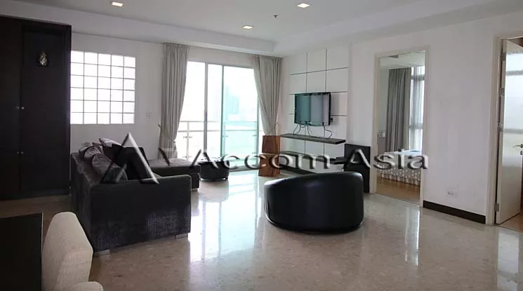  3 Bedrooms  Condominium For Rent in Sukhumvit, Bangkok  near BTS Ekkamai (13000711)