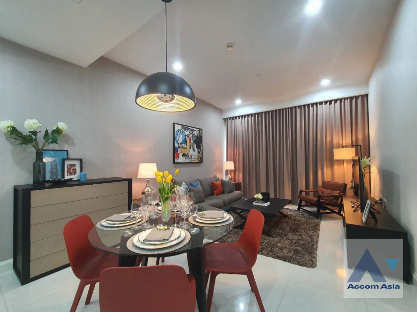  2 Bedrooms  Condominium For Rent & Sale in Ploenchit, Bangkok  near BTS Chitlom (13000789)