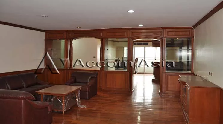  3 Bedrooms  Condominium For Rent in Sukhumvit, Bangkok  near BTS Phrom Phong (13000800)