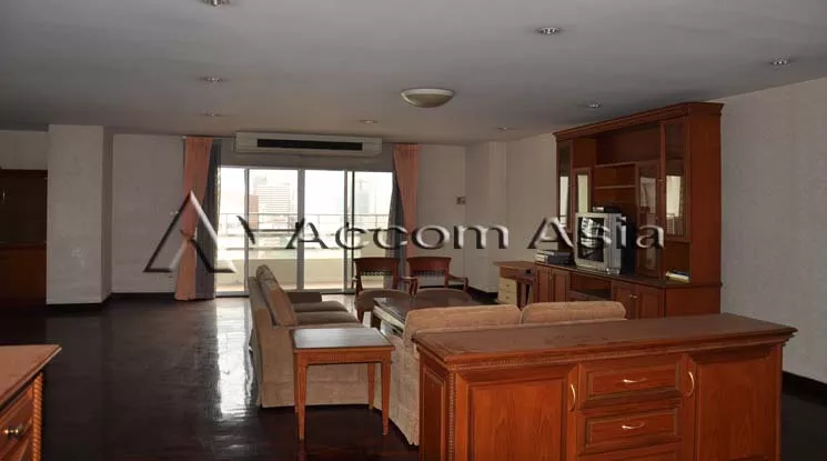 Big Balcony |  3 Bedrooms  Condominium For Rent in Sukhumvit, Bangkok  near BTS Phrom Phong (13000801)