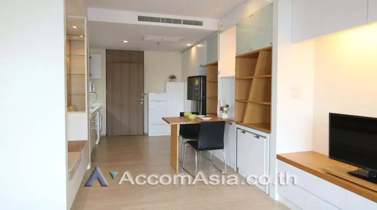  1 Bedroom  Condominium For Rent in Sukhumvit, Bangkok  near BTS Thong Lo (13000825)