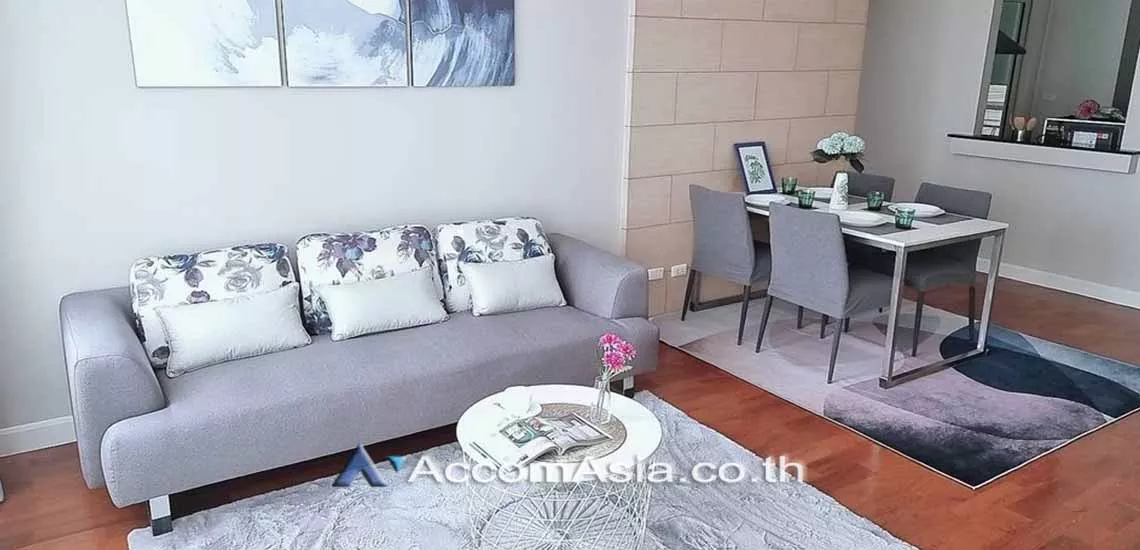  2 Bedrooms  Condominium For Rent in Sukhumvit, Bangkok  near BTS Phrom Phong (13000839)