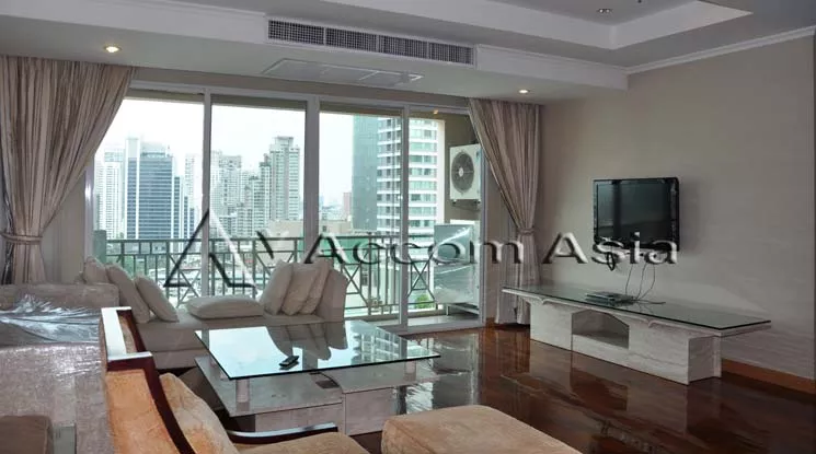 Big Balcony |  3 Bedrooms  Apartment For Rent in Sukhumvit, Bangkok  near BTS Phrom Phong (13000858)