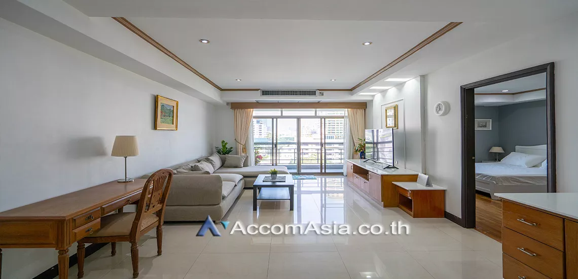  3 Bedrooms  Condominium For Rent in Sukhumvit, Bangkok  near BTS Phrom Phong (13000859)