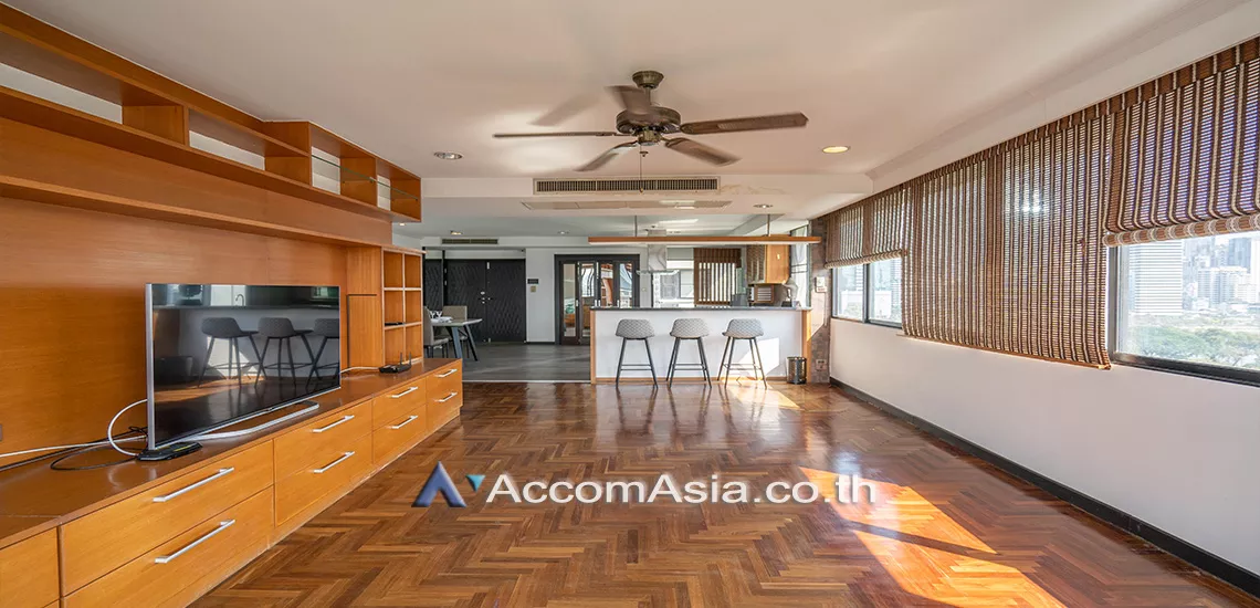 Big Balcony |  2 Bedrooms  Condominium For Rent in Sukhumvit, Bangkok  near BTS Nana (13000866)