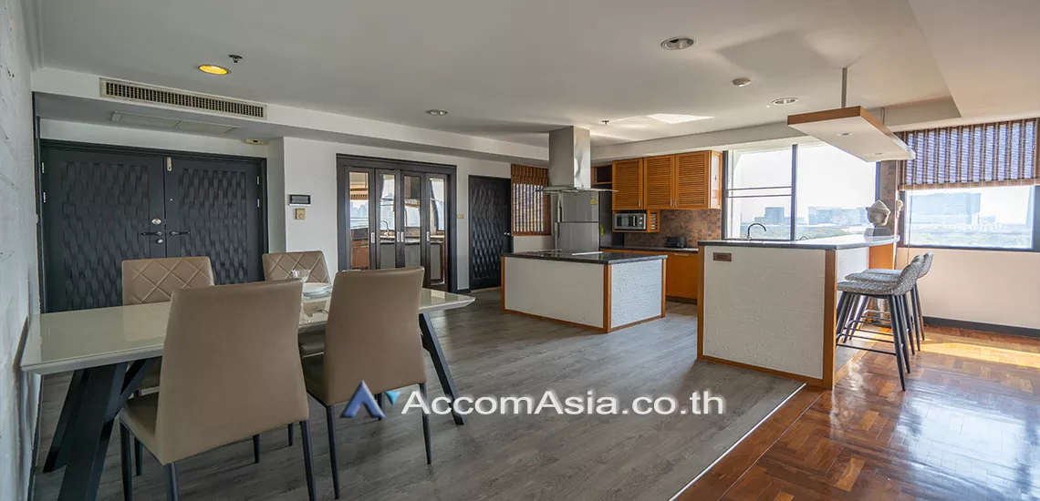 Big Balcony |  2 Bedrooms  Condominium For Rent in Sukhumvit, Bangkok  near BTS Nana (13000866)