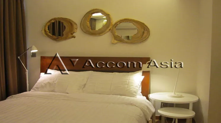  2 Bedrooms  Condominium For Rent in Sukhumvit, Bangkok  near BTS Thong Lo (13000968)