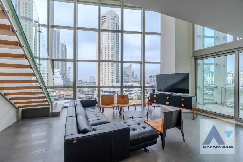 Duplex Condo |  4 Bedrooms  Condominium For Sale in Charoennakorn, Bangkok  near BTS Krung Thon Buri (13000970)
