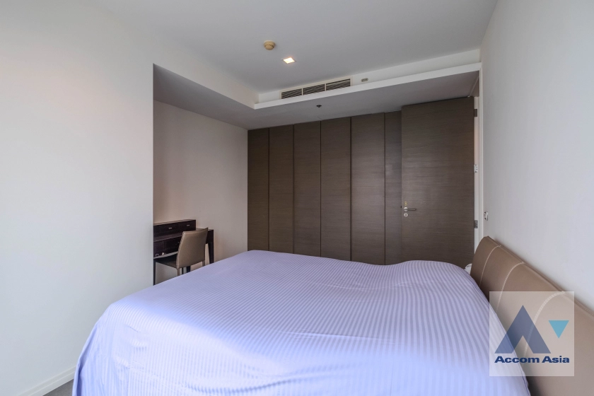 13  4 br Condominium For Sale in Charoen Nakhon ,Bangkok BTS Krung Thon Buri at The River Condominium 13000970