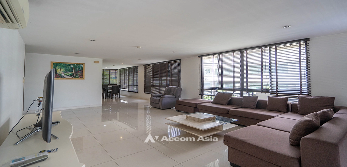 Pet friendly |  2 Bedrooms  Condominium For Rent in Sukhumvit, Bangkok  near BTS Phrom Phong (13001039)