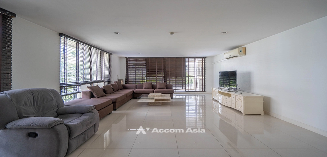 Pet friendly |  2 Bedrooms  Condominium For Rent in Sukhumvit, Bangkok  near BTS Phrom Phong (13001039)