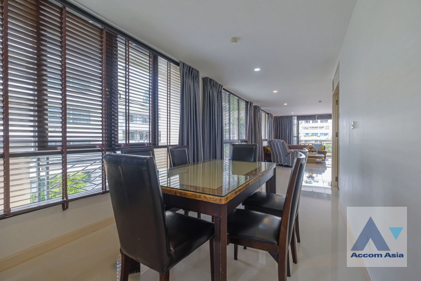 Garden, Pet friendly |  2 Bedrooms  Condominium For Rent in Sukhumvit, Bangkok  near BTS Phrom Phong (13001039)