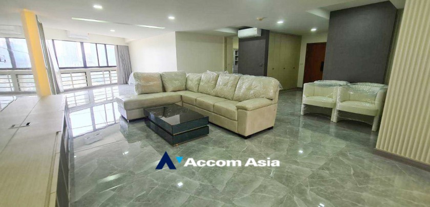 Pet friendly |  3 Bedrooms  Condominium For Rent in Sukhumvit, Bangkok  near BTS Phrom Phong (13001082)