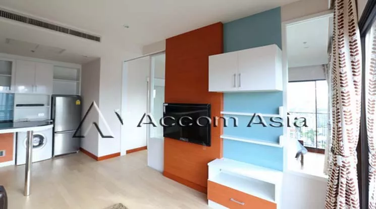  1 Bedroom  Condominium For Rent in Sukhumvit, Bangkok  near BTS Phrom Phong (13001084)