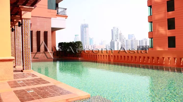 Pet friendly |  2 Bedrooms  Condominium For Rent in Sukhumvit, Bangkok  near BTS Phrom Phong (13001117)