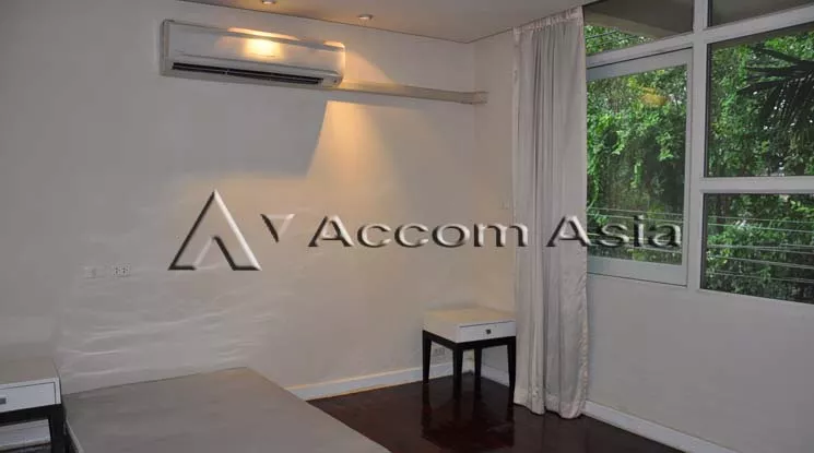 8  3 br Apartment For Rent in Ploenchit ,Bangkok BTS Ploenchit at Set among tropical atmosphere 13001127