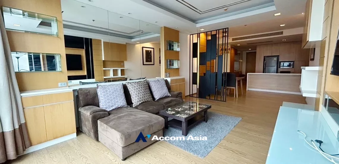  2 Bedrooms  Condominium For Rent in Sukhumvit, Bangkok  near BTS Nana (13001254)