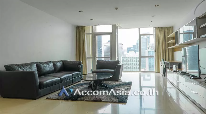  2 Bedrooms  Condominium For Rent in Ploenchit, Bangkok  near BTS Ploenchit (13001272)