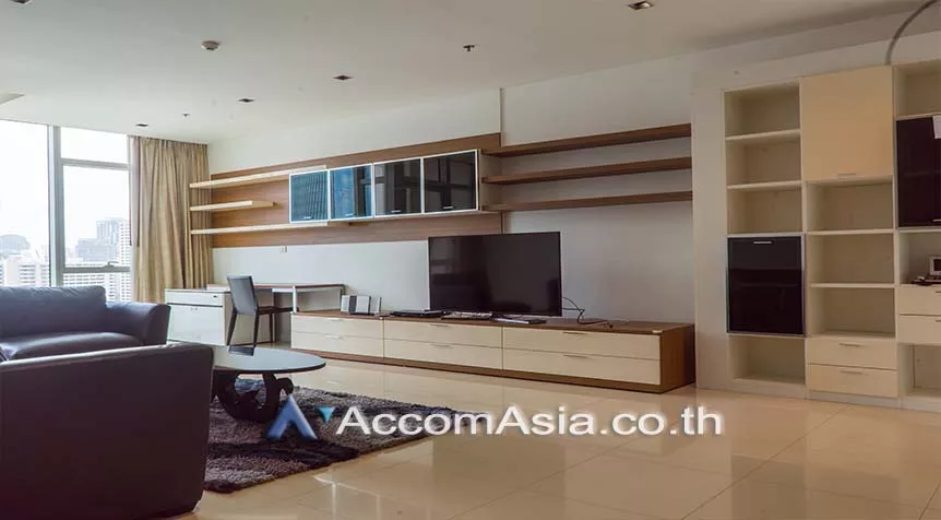  2 Bedrooms  Condominium For Rent in Ploenchit, Bangkok  near BTS Ploenchit (13001272)