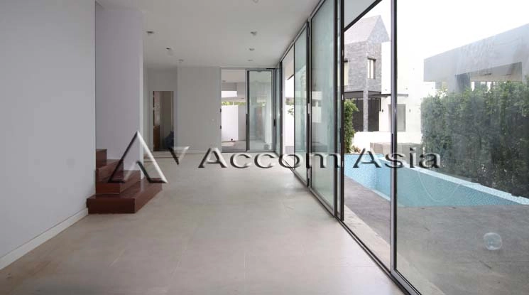 Private Swimming Pool, Pet friendly |  4 Bedrooms  House For Rent in Sukhumvit, Bangkok  near BTS Thong Lo (13001300)